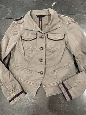 White House Black Market Beige Jacket with Plum Trim